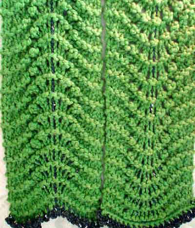 Chunky feather-n-fan scarf
